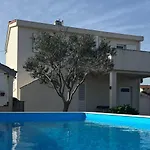 Family-friendly With Swimming Pool Povljana, Pag - 24948 Povljana