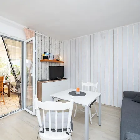 Family-friendly With Swimming Pool Povljana, Pag - 24948 *