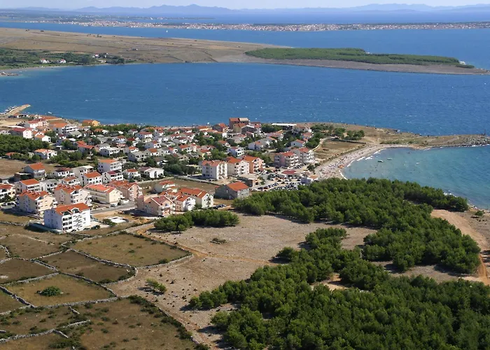 شقة Family-friendly With Swimming Pool Povljana, Pag - 24948