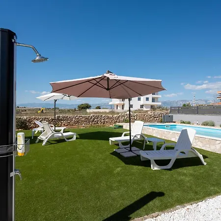 Apartmán Family-friendly With Swimming Pool Povljana, Pag - 24948