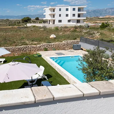 Family-friendly With Swimming Pool Povljana, Pag - 24948 Appartamento Povljana