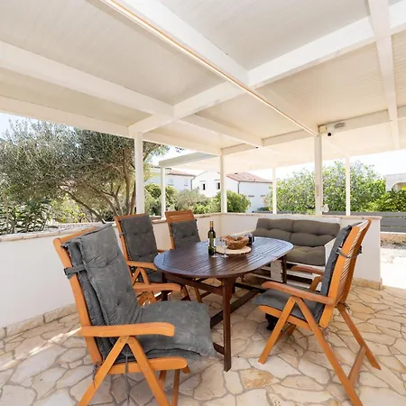 Family-friendly With Swimming Pool Povljana, Pag - 24948 *