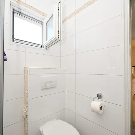 Family-friendly With Swimming Pool Povljana, Pag - 24948 Appartamento *