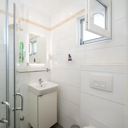Family-friendly With Swimming Pool Povljana, Pag - 24948 Appartamento *